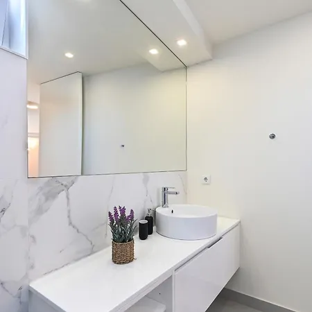 Ao Pe Da Se By Se Braga