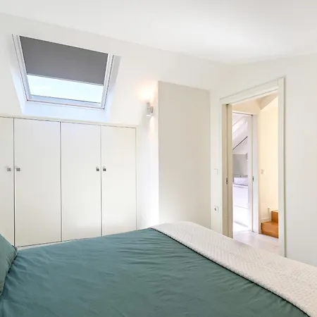 Apartment Ao Pe Da Se By Se