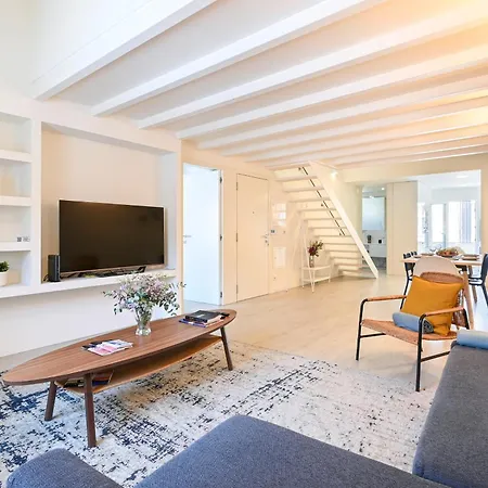 Apartment Ao Pe Da Se By Se